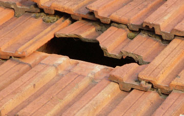 roof repair Oxlease, Hertfordshire